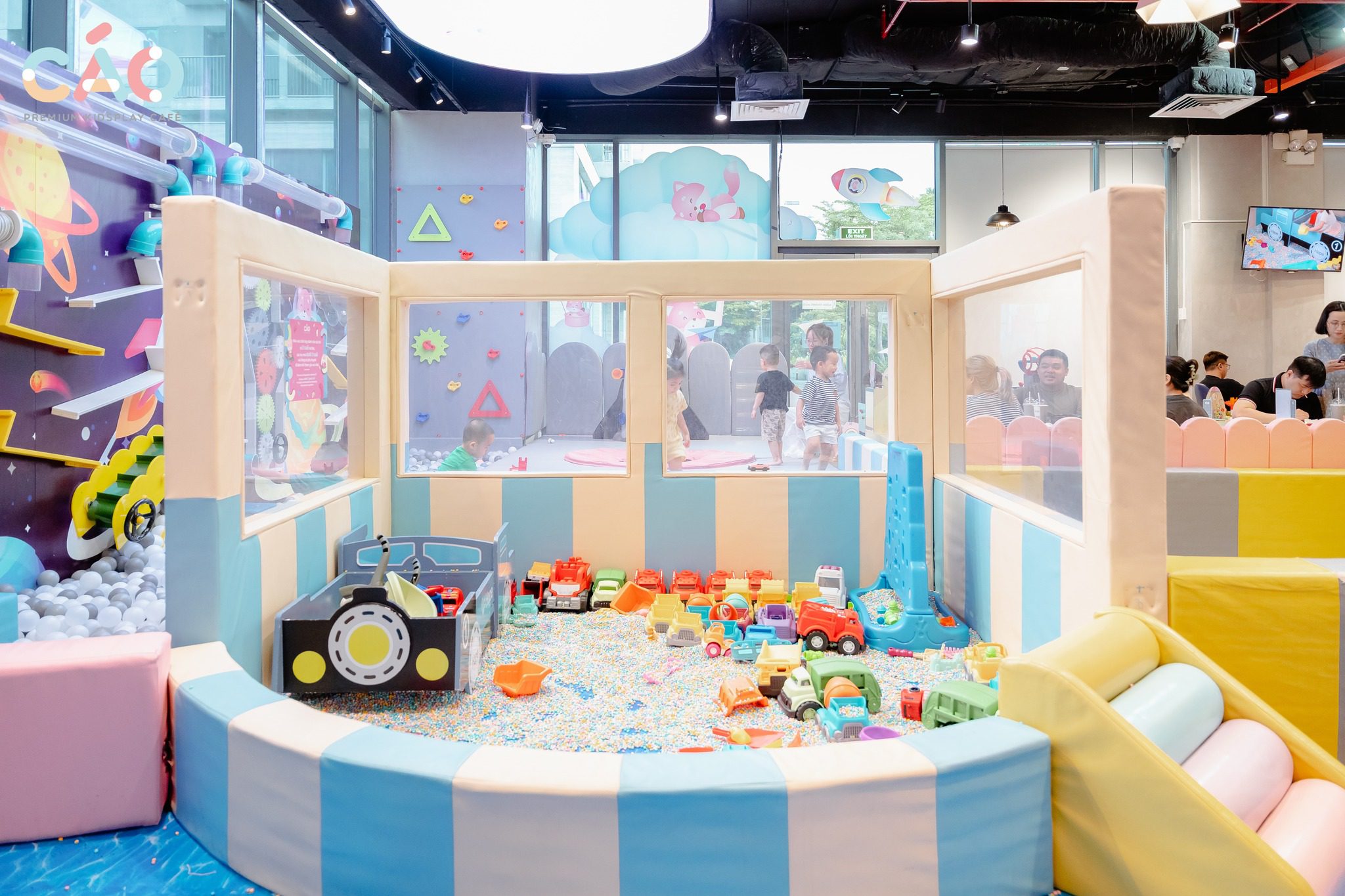 Hợp tác đầu tư khu vui chơi giáo dục — tiêu chí chọn đối tác 2 Sân chơi cộng đồng do Think Playgrounds cải tạo tại Hà Nội