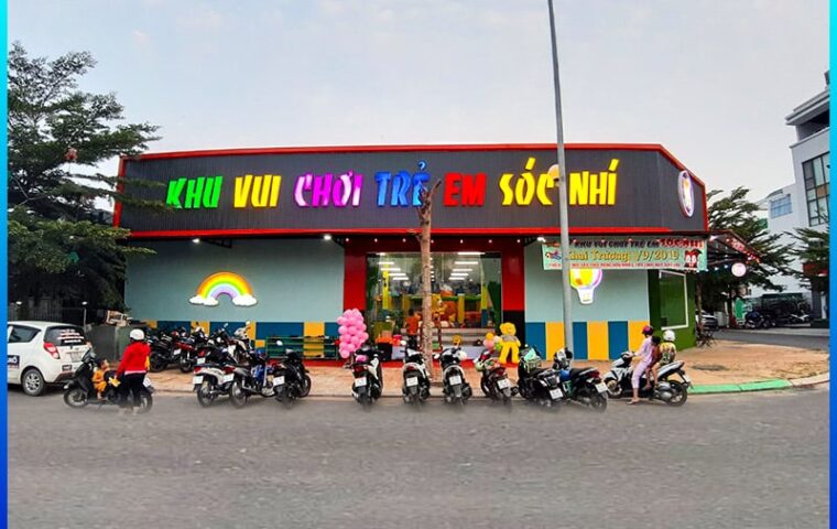 tieu chi chon bien quang cao khu vui choi tieu chuan play and learn content image